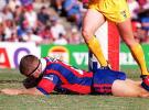 Glenn Grief crosses for a try.