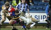 Matthew Gidley gets close.