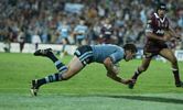 Danny Buderus dives over for a brilliant try ...