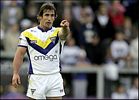 Andrew Johns barks out some instructions to his Warrington team-mates.
